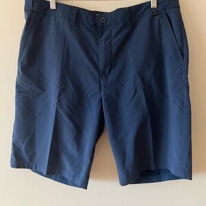 Travis Mathew Men's Blue Golf Shorts Size 38
